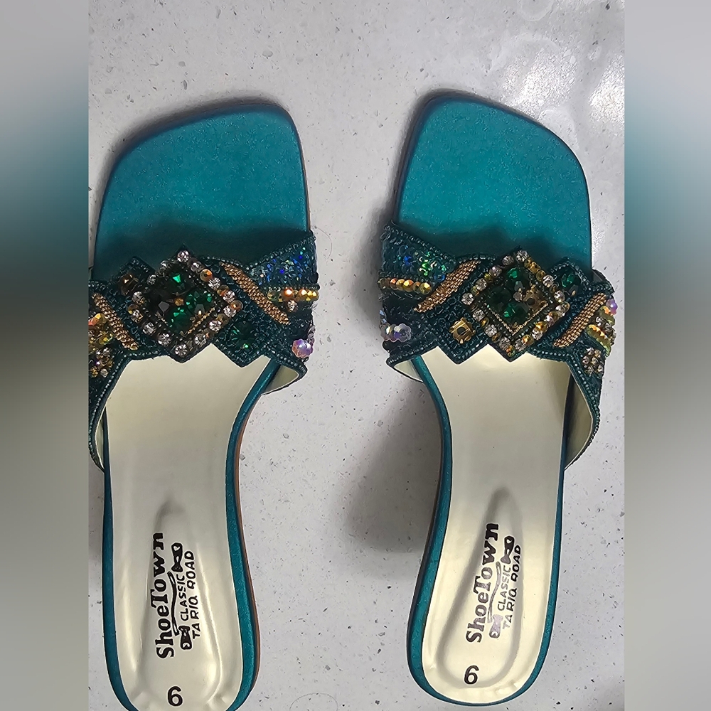 Sandals shoes fancy gems
